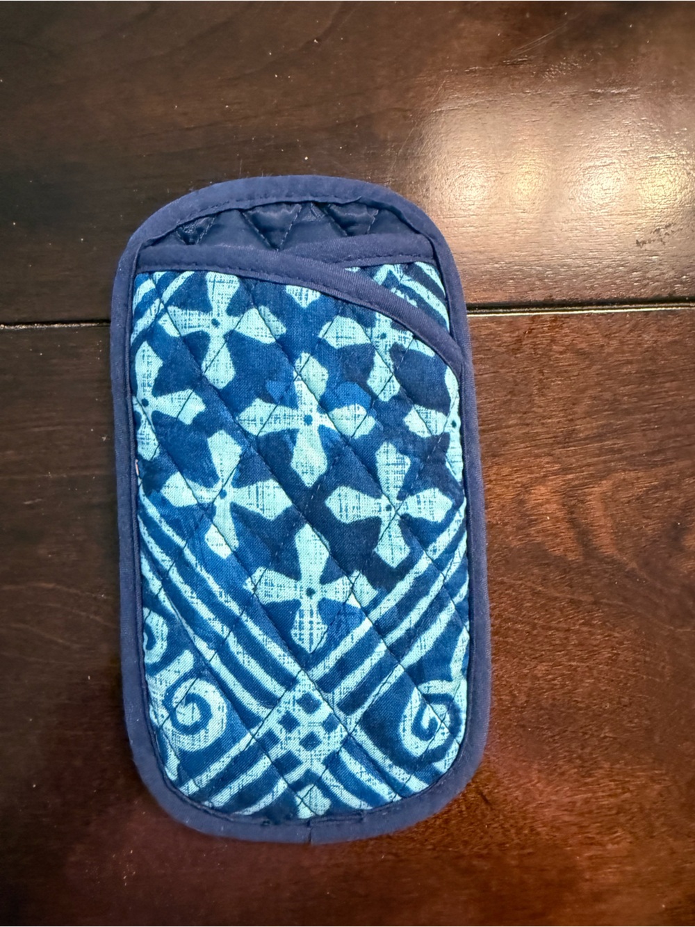 VERA BRADLEY Double Eyeglass Case - Navy/Blue Print